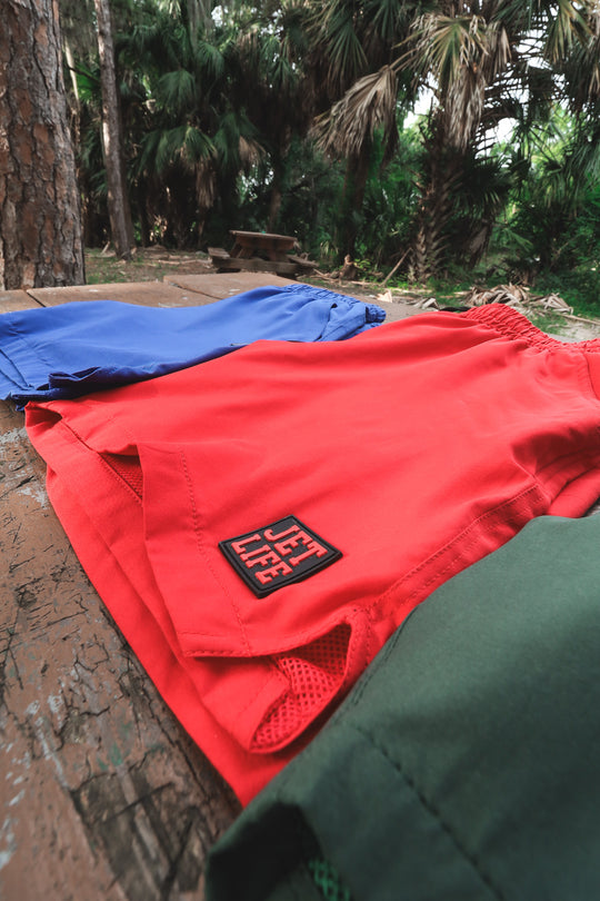 JET LIFE PERFORMANCE SPORTS SHORTS [RED]