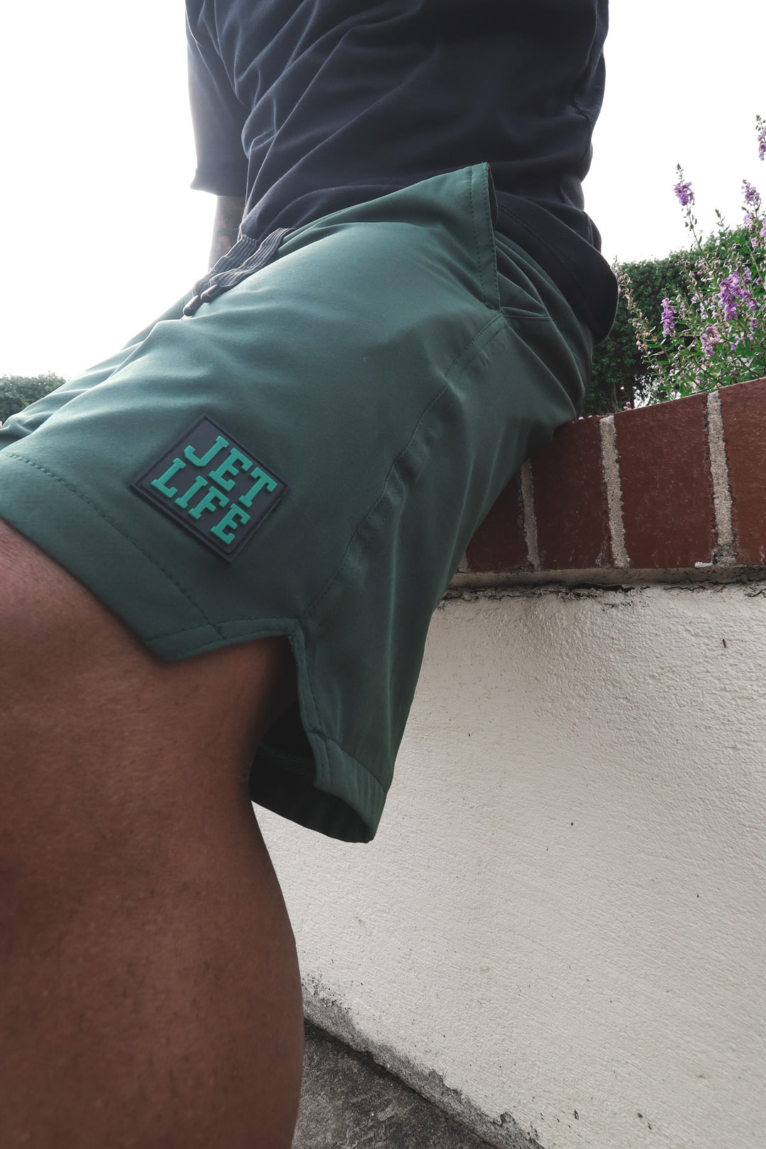JET LIFE PERFORMANCE SPORTS SHORTS [FOREST]